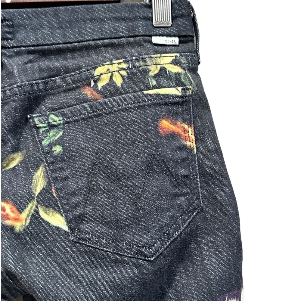 MOTHER Women Jeans 25 The Looker in He Kissed Me Between the Gardenias & Daisies - Picture 5 of 11